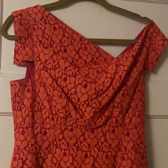 Elegant designer cocktail dress - Picture 2 of 3